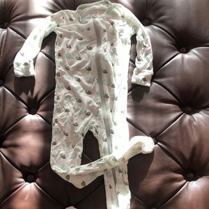 Onesie! 95% viscose from bamboo- soft!